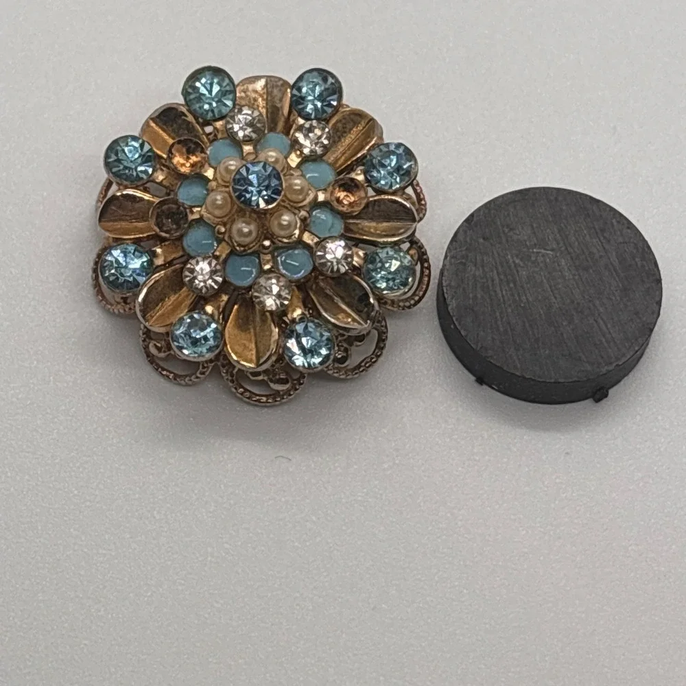 Vintage Gold Tone Blue Rhinestone Floral Brooch Statement Flower Pin